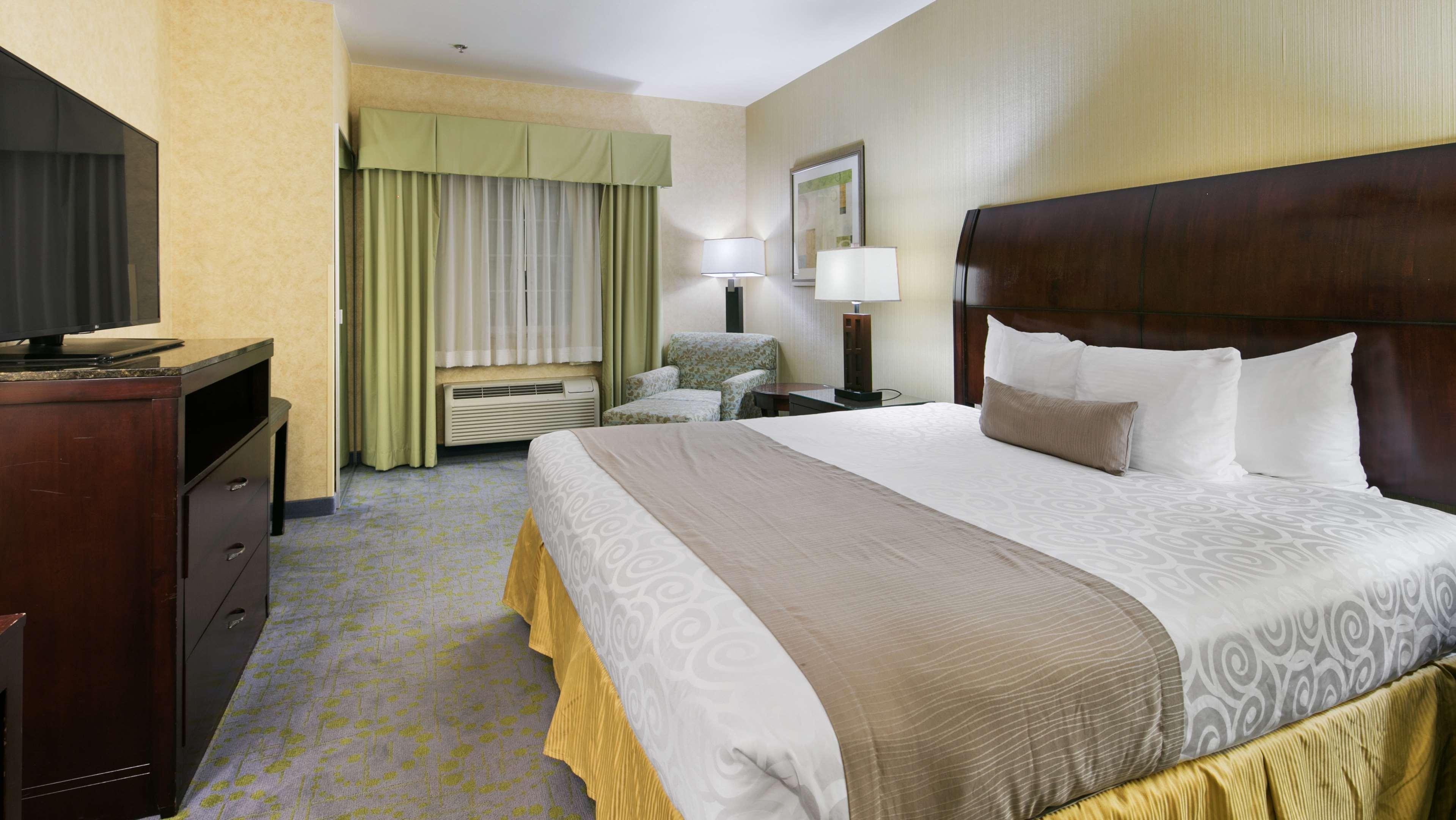 Best Western Plus Wasco Inn & Suites Exterior foto