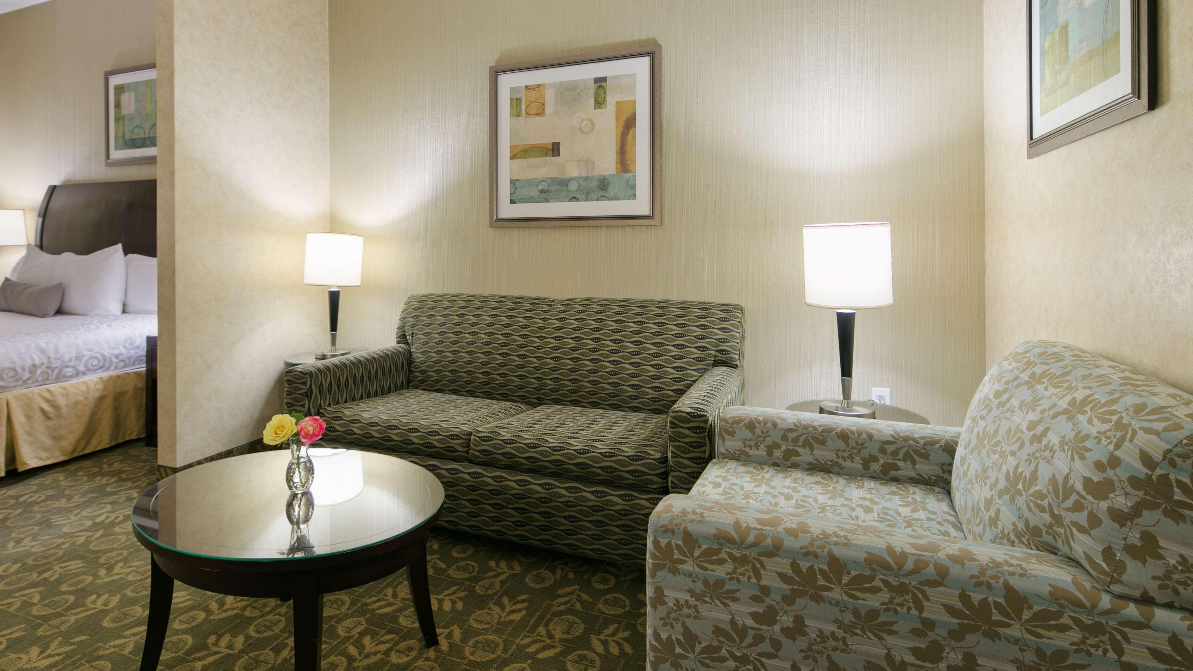 Best Western Plus Wasco Inn & Suites Exterior foto