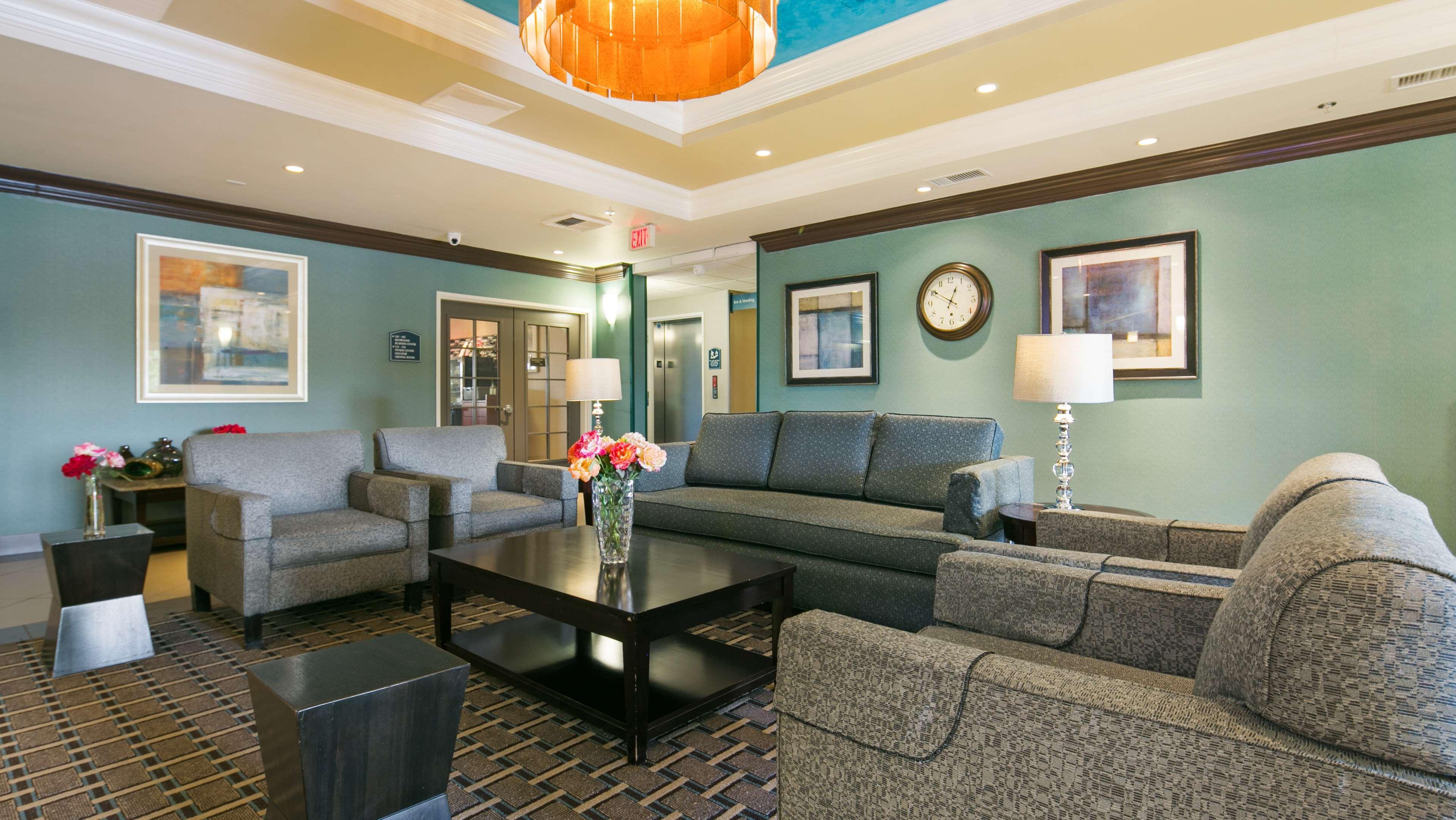 Best Western Plus Wasco Inn & Suites Exterior foto