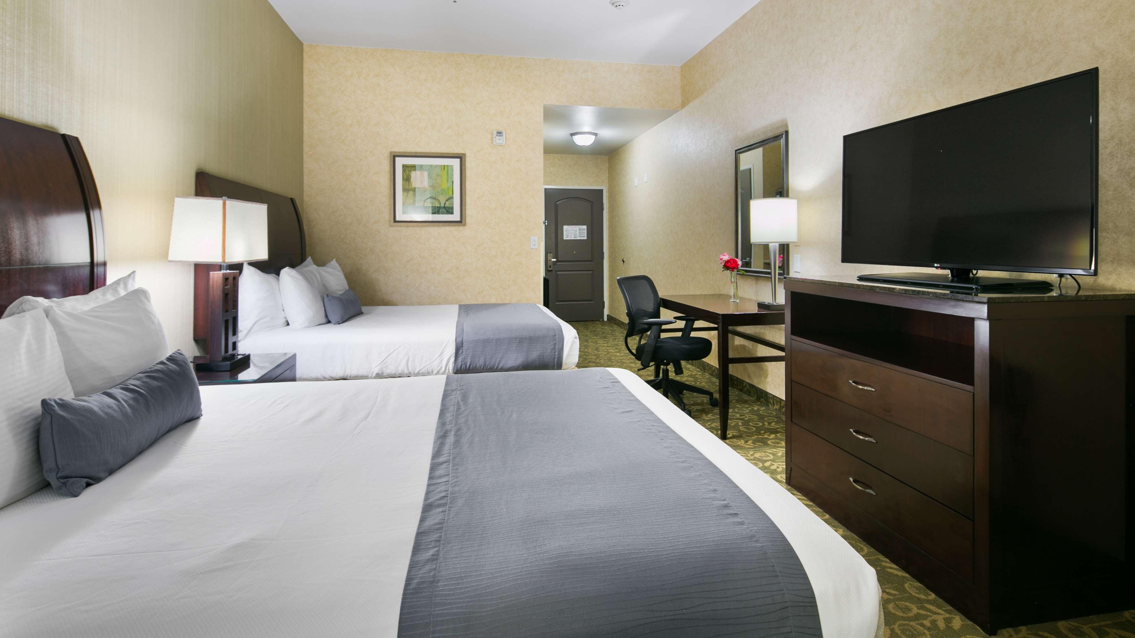 Best Western Plus Wasco Inn & Suites Exterior foto