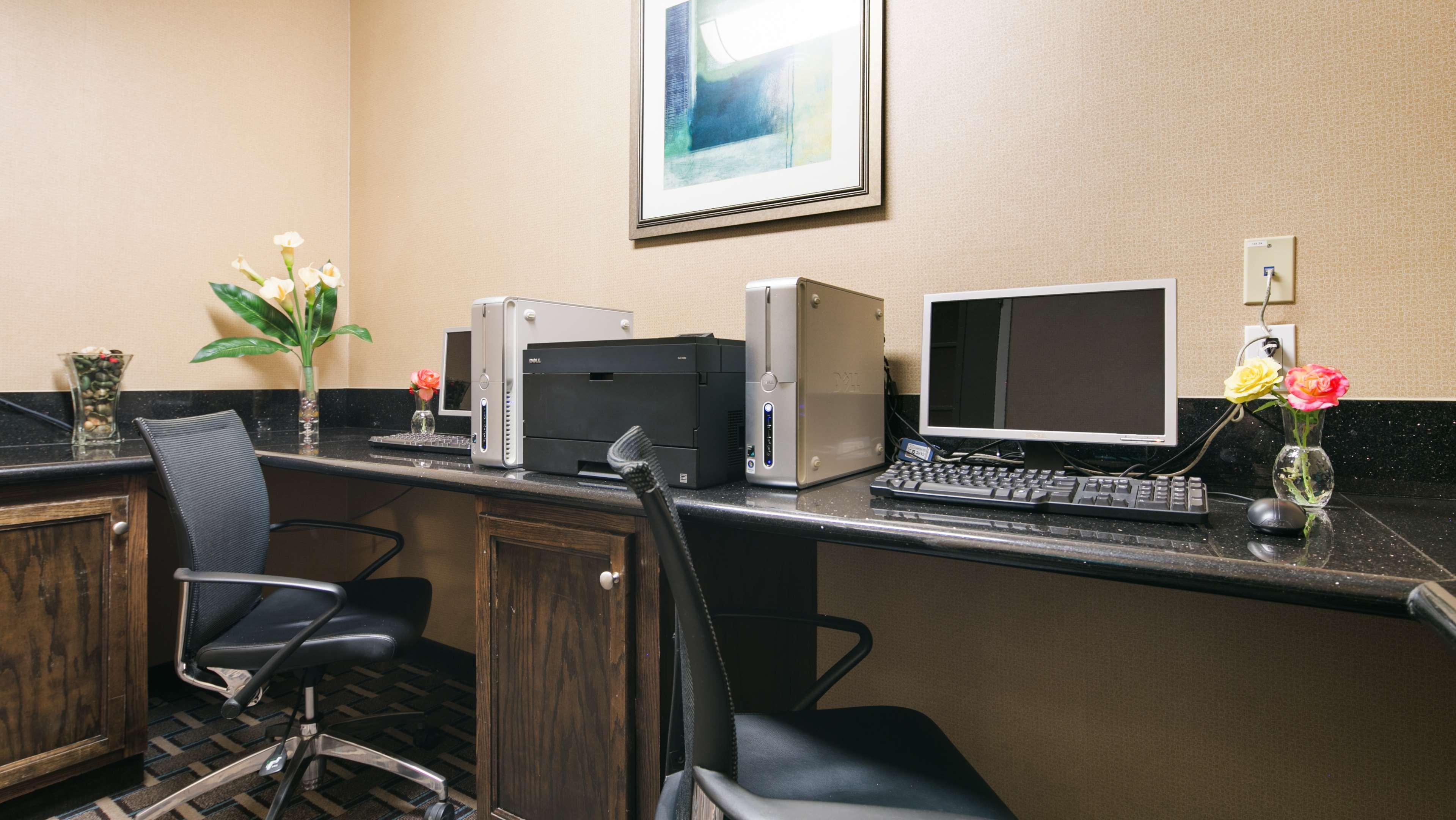 Best Western Plus Wasco Inn & Suites Exterior foto