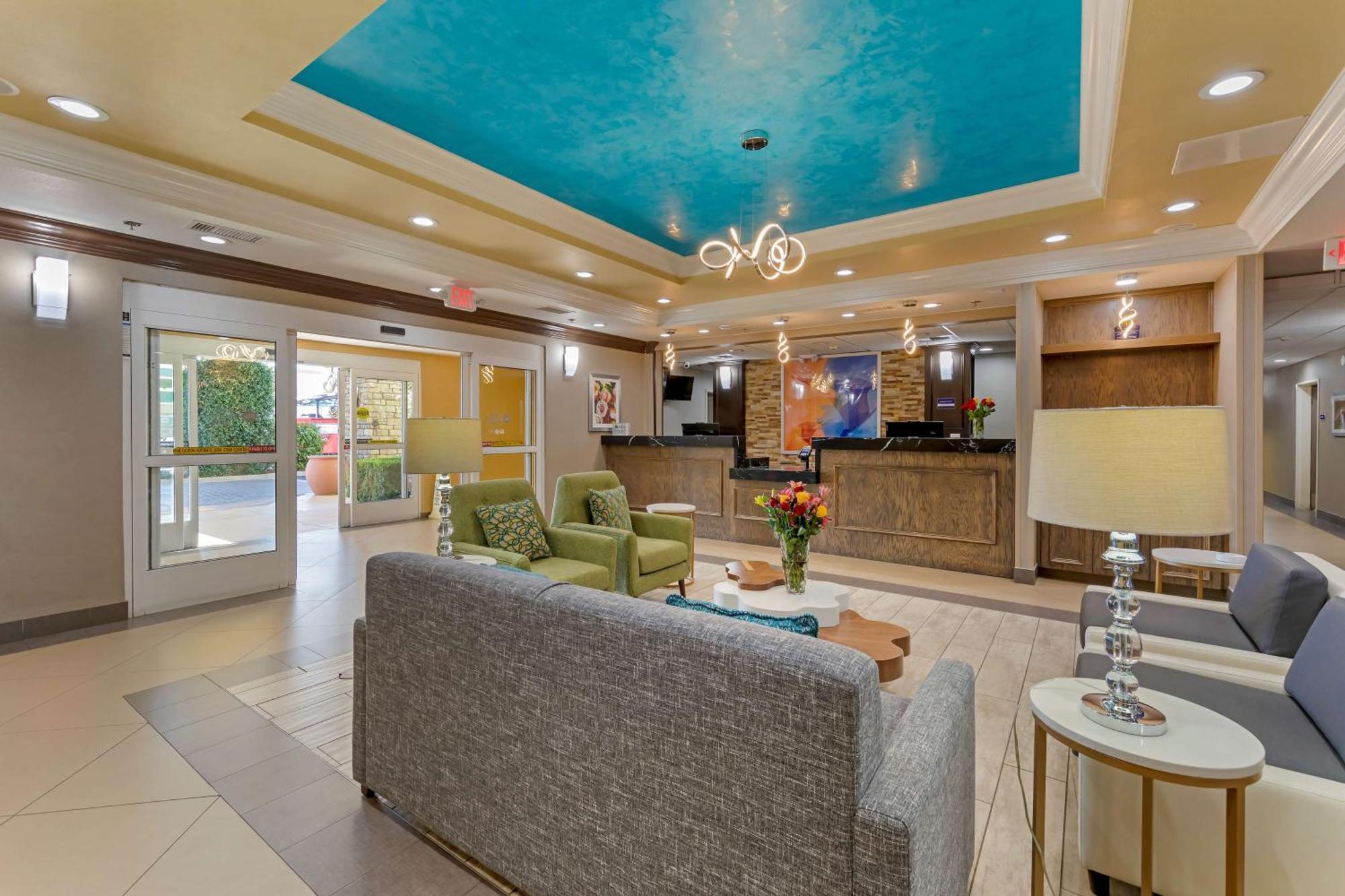 Best Western Plus Wasco Inn & Suites Exterior foto