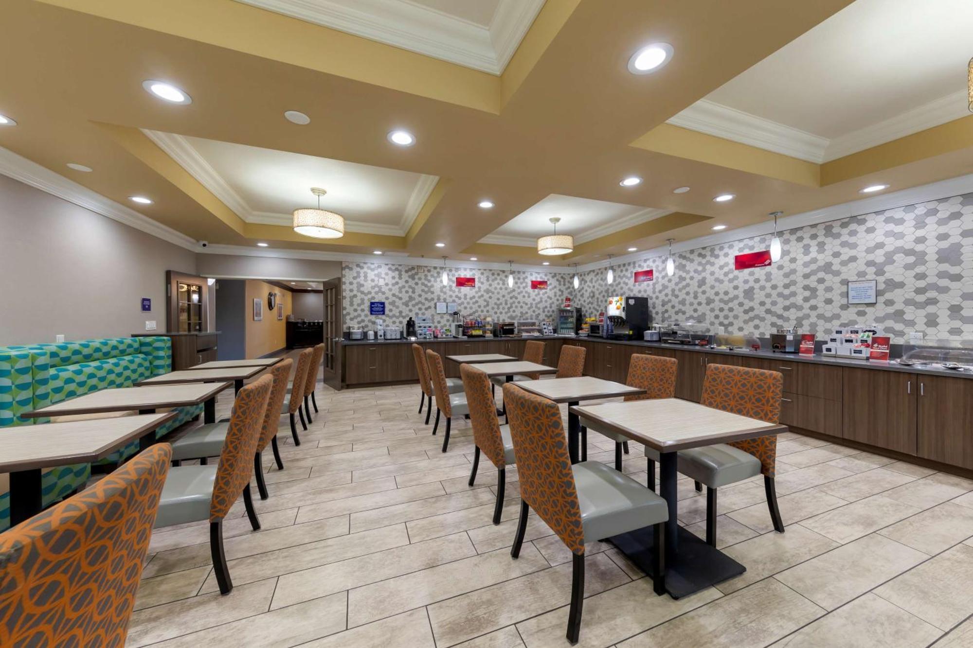 Best Western Plus Wasco Inn & Suites Exterior foto