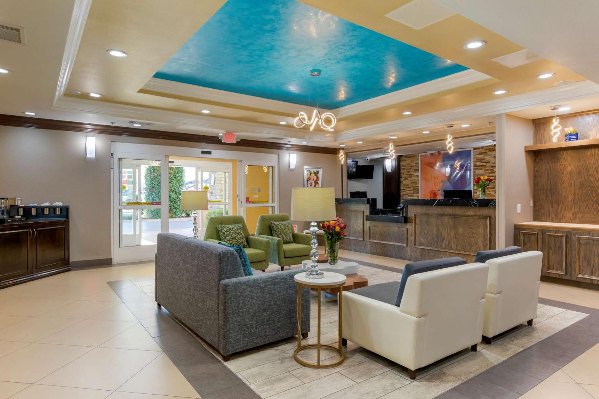 Best Western Plus Wasco Inn & Suites Exterior foto
